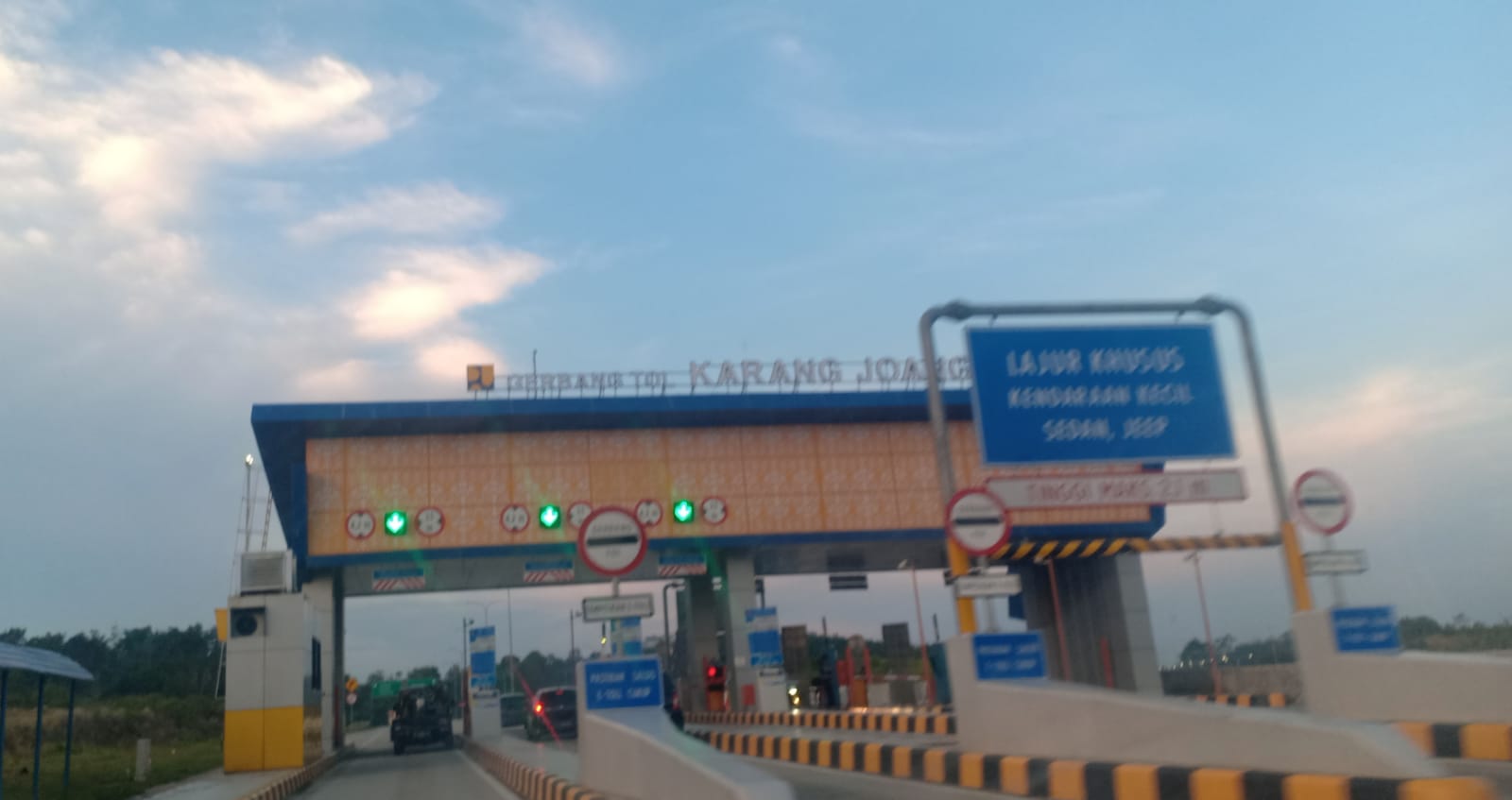 Jalan tol melalui Karangjoang