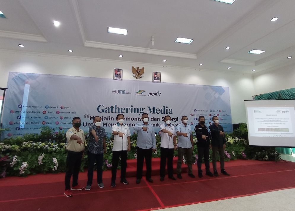 Media Gathering PTPN VII bertempat di ruang pertemuan kolaborasi , Senin (15/11/2021).