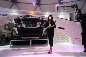 Volvo Luncurkan Truk Terbaru - Panji 7.jpg