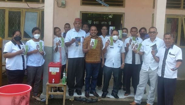 Yayasan Permata Flores Distribusikan 21 Ribu Buku Anak dan Remaja untuk Sejumlah Sekolah di Matim