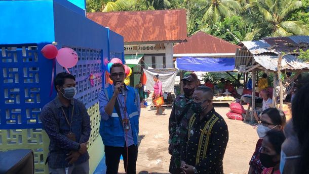 Dukung  Pola Hidup Sehat,  PLN ULP Bajawa Bangun Sarana Sanitasi di Pasar Nangaroro