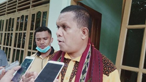 Melkiades Laka Lena Sosialisasikan 'Empat Pilar Kebangsaan' dan BPJS Ketenagakerjaan di Ende