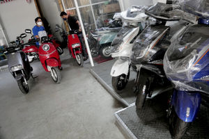 Penjualan Motor Listrik .jpg