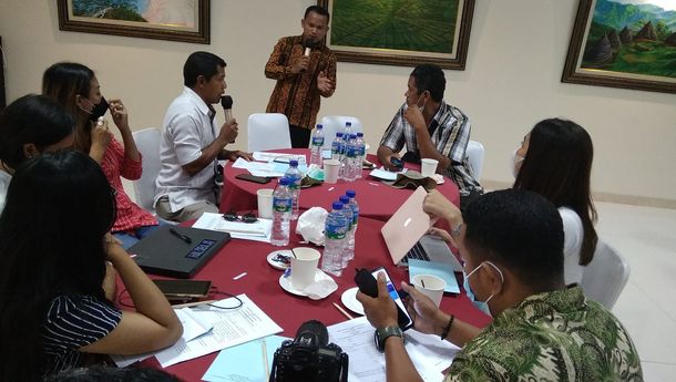 Politeknik eLBajo Commodus Sukses Gelar FGD Perumusan Akselerator Daerah dan Peta Kemitraan Pentahelix