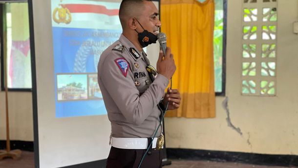 Satlantas Polres Mabar Berikan Pembekalan Etika Berlalu Lintas untuk 108 Personil Satpam di Labuan Bajo