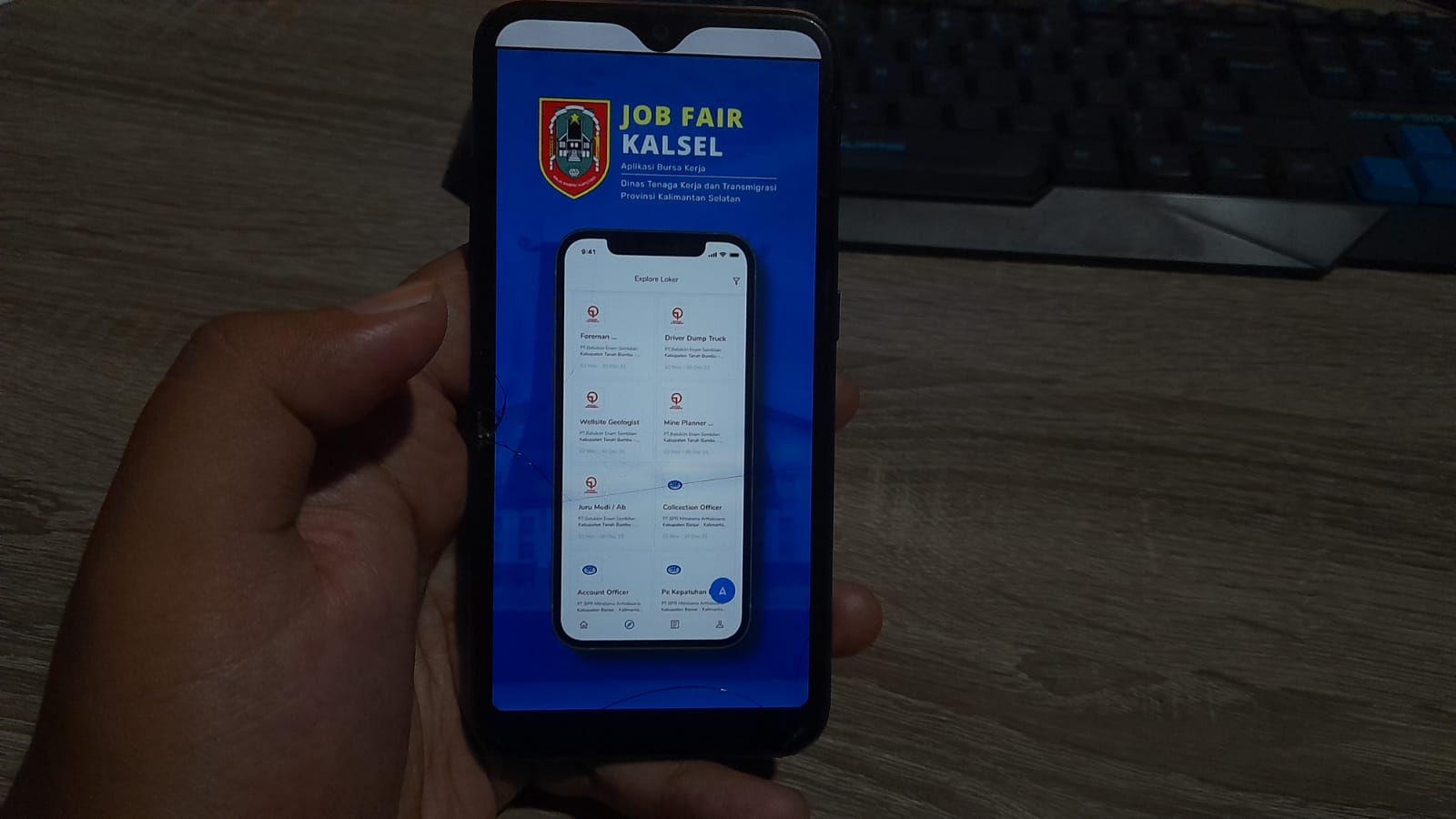Wajah Job Fair Kalsel Online 2021 di gawai. 