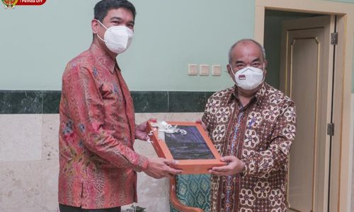 Wadubes Malay_1.jpg