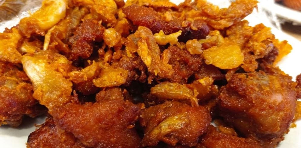 Ayam goreng bumbu bawang putih