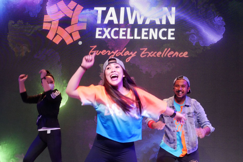 Melihat Keseruan Senam Taiwan Exellence Zumba Fest 2021 Secara Virtual