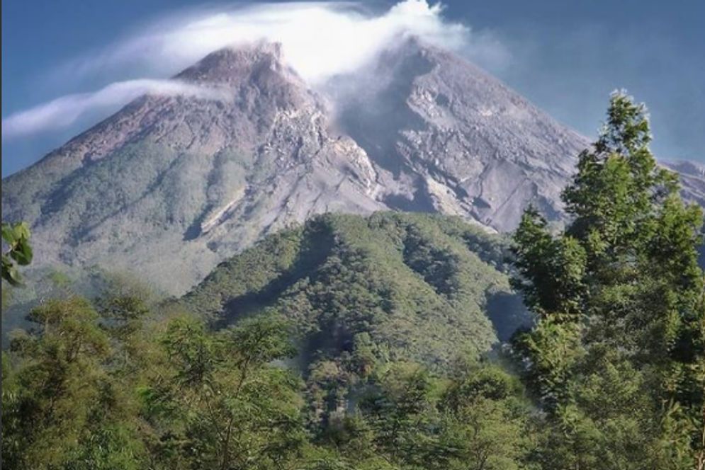 gunung merapi.png