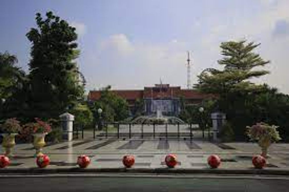 A-BALAI KOTA.jpg