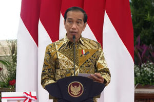 Jokowi Serahkan DIPA dan TKDD Tahun 2022 Senilai Rp769,6 Triliun.jpg
