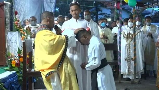 Pengikraran Kaul Kekal Warnai HUT Ke-134 Konggregasi Scalabrinian di Ruteng