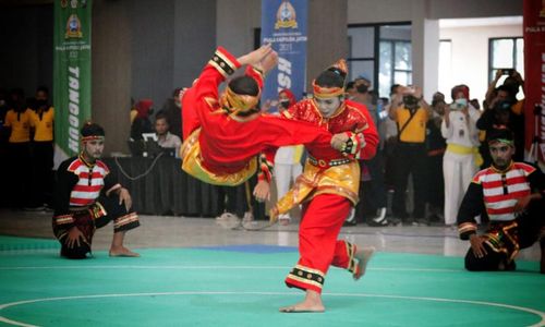 pencak silat kapolda jatim.jpg