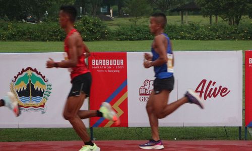 Pelari Borobudur Maraton 2021