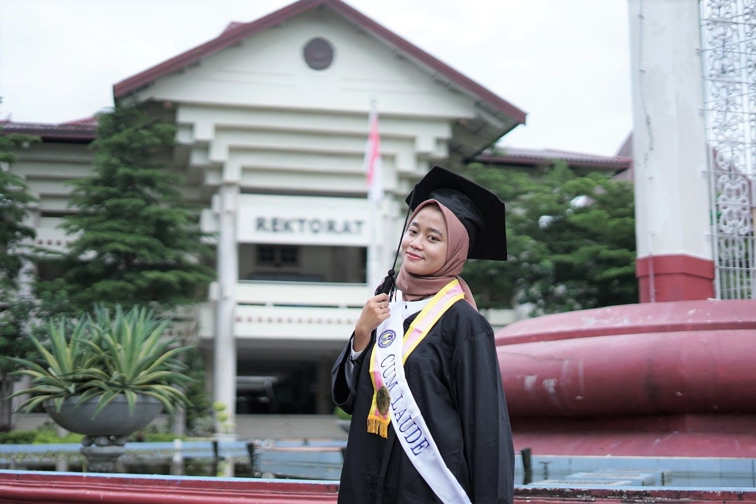 Putri Koki Warung Berhasil Menjadi Wisudawan Terbaik Jenjang Diploma 3 UNY