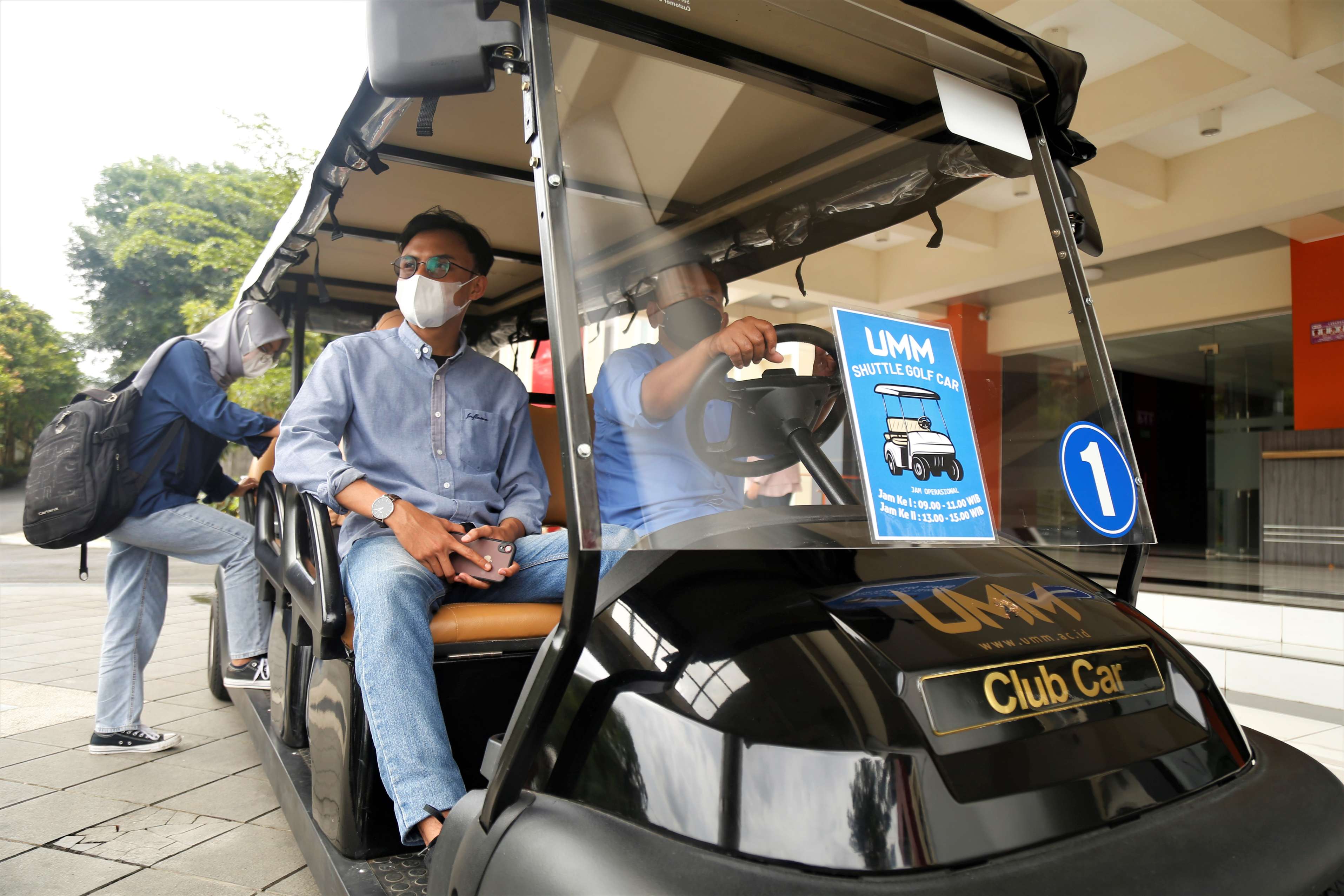 Kampanyekan Ramah Lingkungan, UMM Sediakan Mobil Golf di Kampus