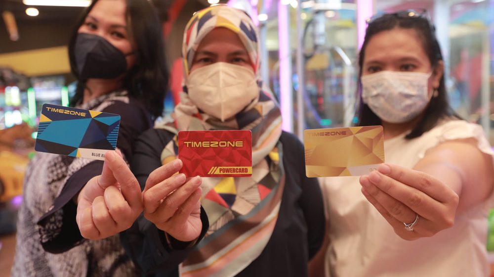 Timezone Kampanye Reclaim Your Fun - Panji 1.jpg