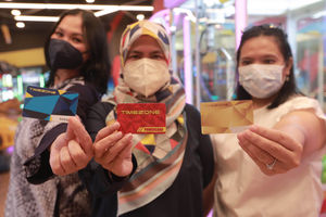 Timezone Kampanye Reclaim Your Fun - Panji 1.jpg