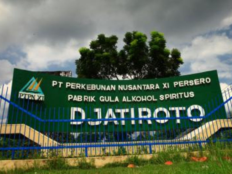 Pabrik Gula Djatiroto, salah satu pabrik gula terbesar yang ada di Jatim milik PTPN XI.