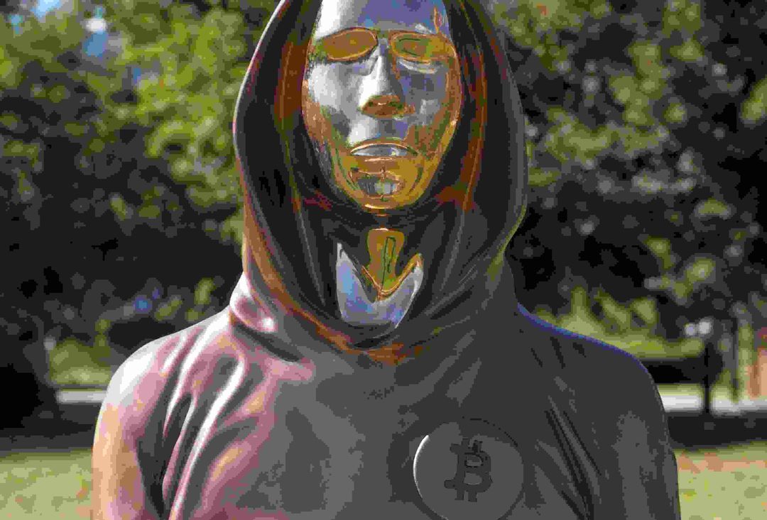 Patung Satoshi Nakamoto