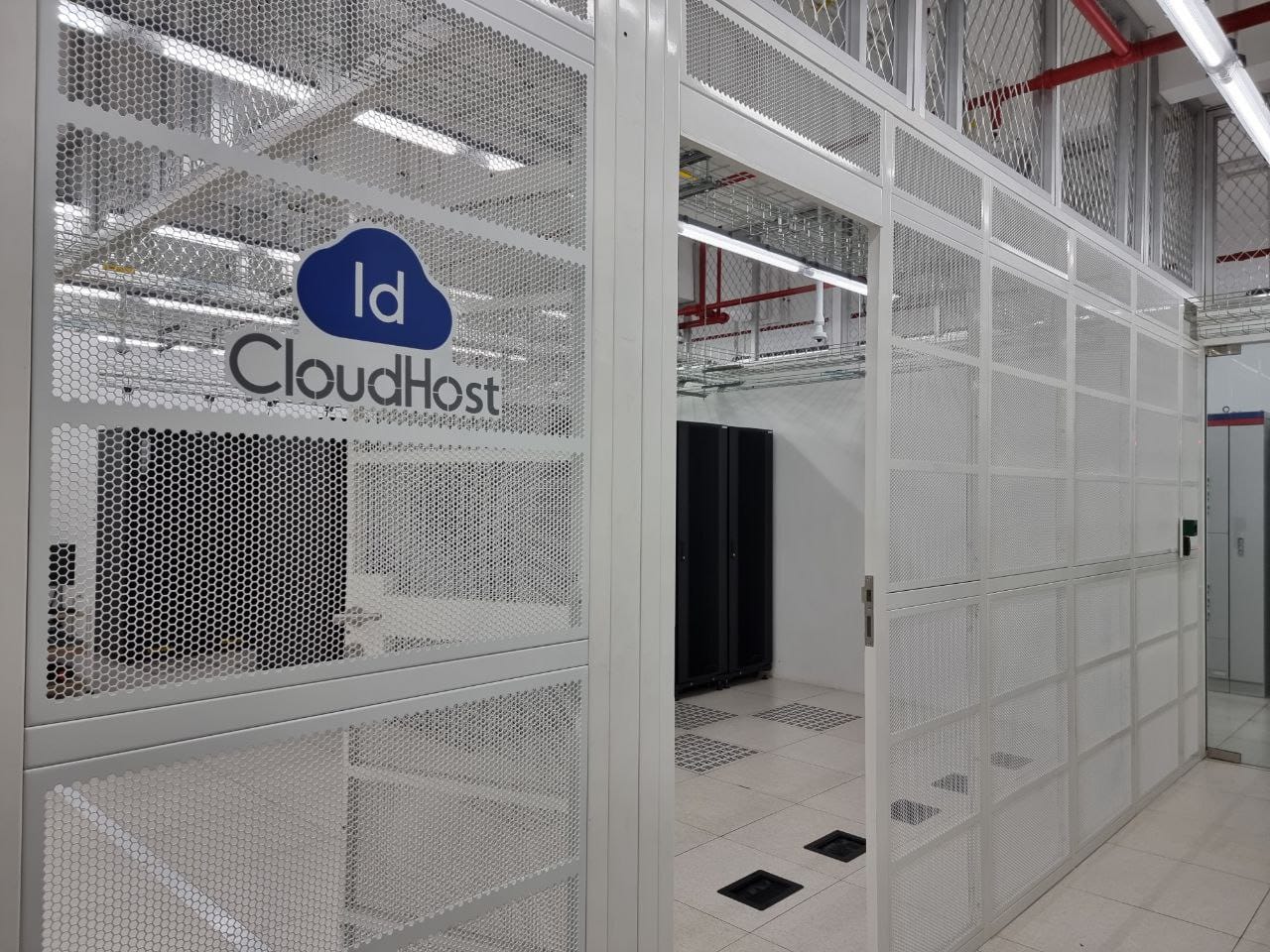 Pascakebakaran di Gedung Cyber I, IDCloudHost aktif membantu pelanggan dan memberikan potongan kredit senilai Rp10 juta per pelanggan.