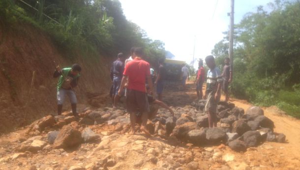 Pemkab Matim Tinjau Lokasi Pelebaran Jalan di Lamba Leda Selatan Usai Didemo