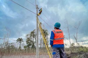 PLN Pulihkan Akses Listrik