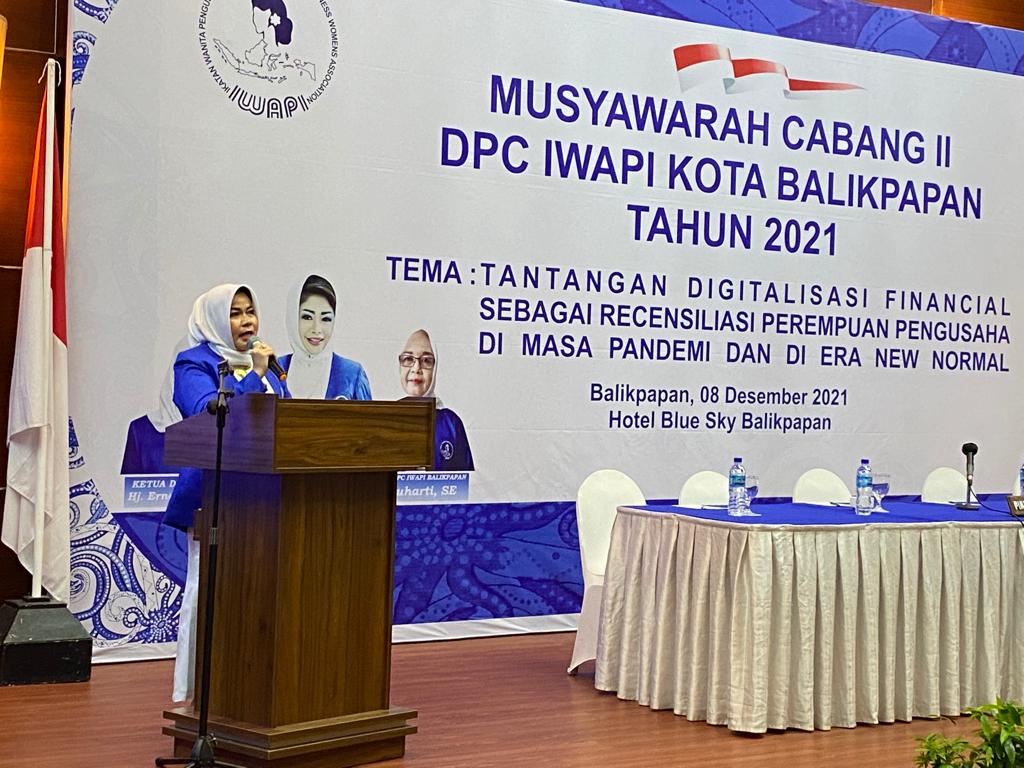 Ketua DPD IWAPI Kaltim Ernawaty Gafar