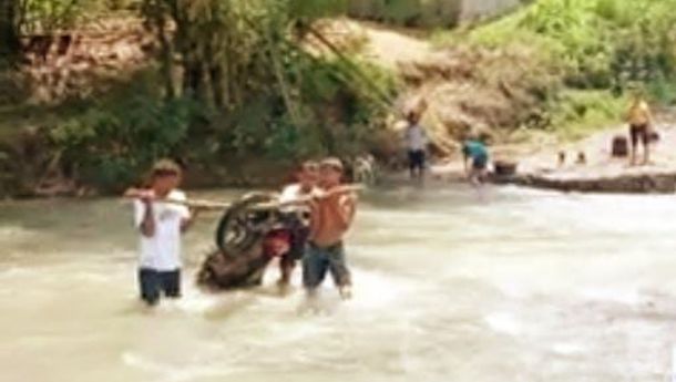 Warga Desa Mosi Ngaran, Elar Selatan Berharap Pemerintah Matim Bangun Jembatan di Kali Wae Mapar