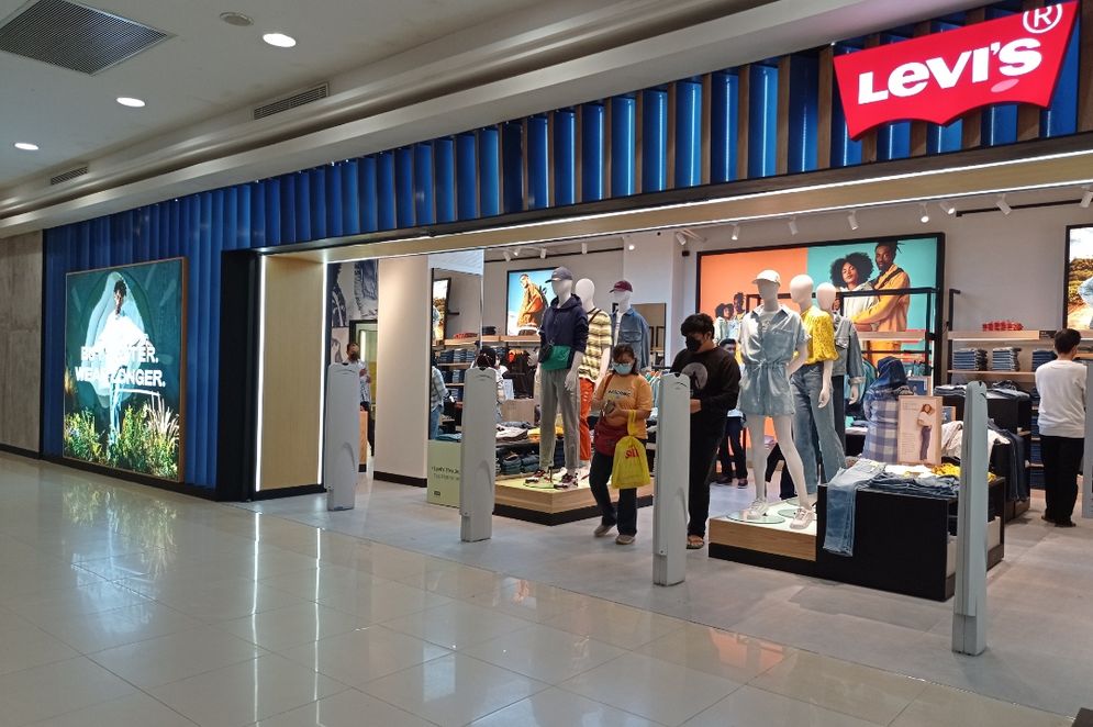 Levi's® mengumumkan pembukaan store dengan konsep terbarunya di Boemi Kedaton Mall. 