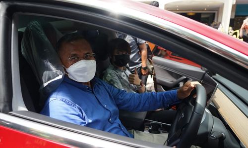 tesla dahlan.jpg