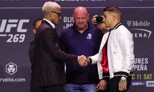 konferensi-pers-ufc-269-8_169.jpeg