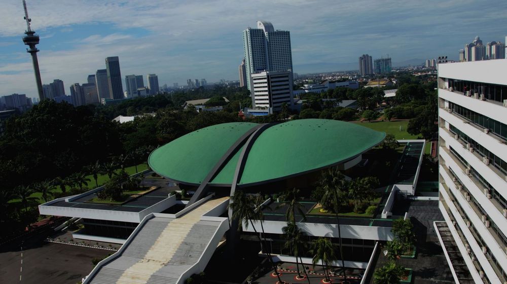 gedung DPR.jpg