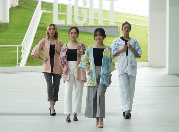 Beberapa karya mahasiswa dalam ajang Innofashion Fair 2021. 
