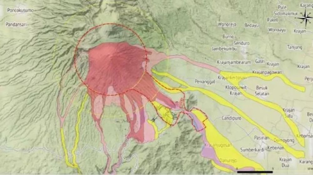 Erupsi Gunung Semeru Level Siaga