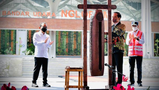 Resmikan Bandara Ngloram, Jokowi Harap  Investasi Bisa Masuk ke Cepu