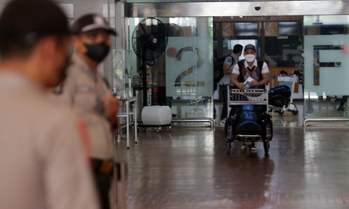 Antisipasi Penumpukan Penumpang Internasional - Panji 1.jpg