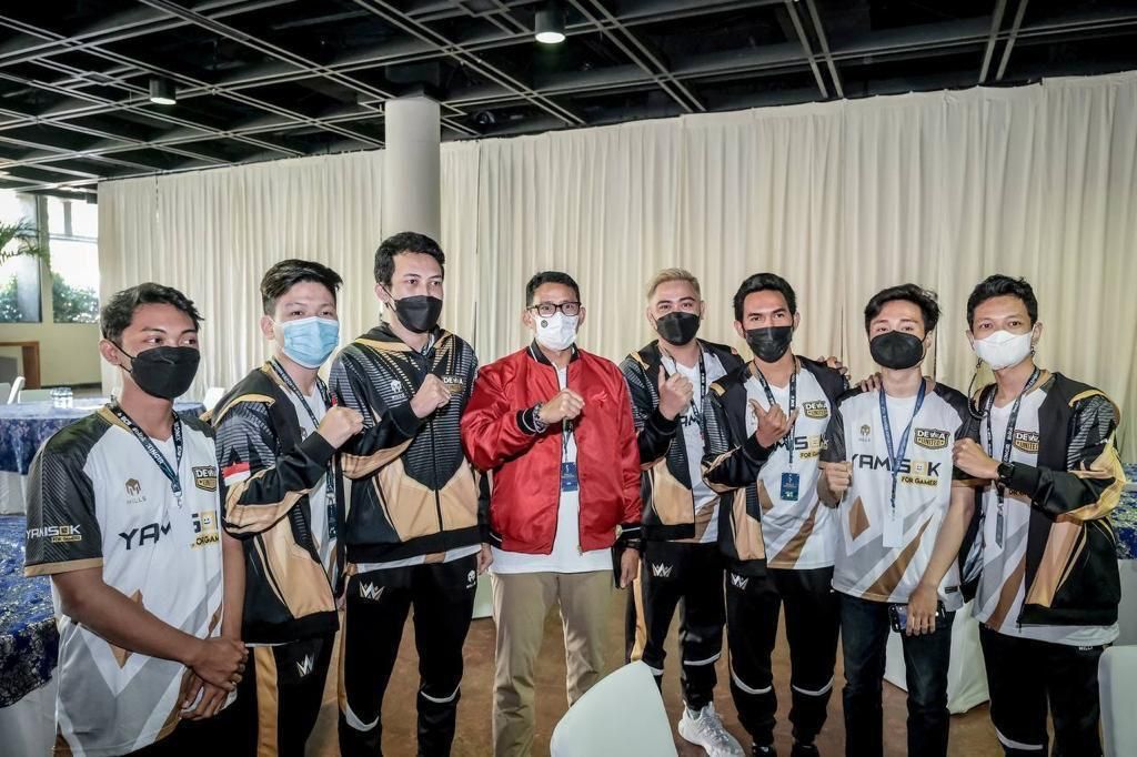 Menparekraf Sandiaga Unu Tinjau Perhelatan Piala Presiden Esports 2021