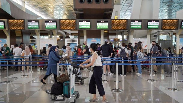 Menparekraf Sandiaga Uno Tinjau Kesiapan Penerapan Prokes di Bandara Soetta Jelang Natal dan Tahun Baru