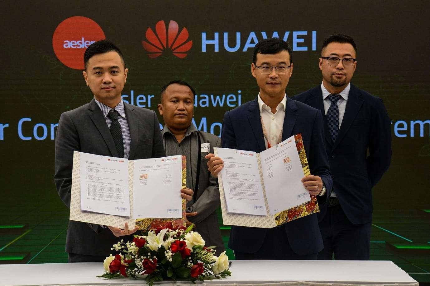 Penandatangan kerjasama RONY dan Huawei Digital.
Sumber. Idx.co.id