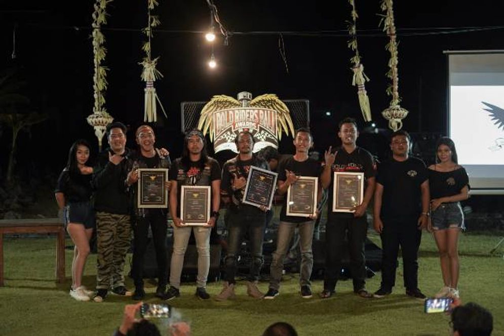 Ajang penghargaan bergengsi Bold Riders Bali Awards sukses digelar. Ada 7 kategori penerima untuk ajang yang pertama kalinya digelar dan akan menjadi agenda rutin tahunan ini.