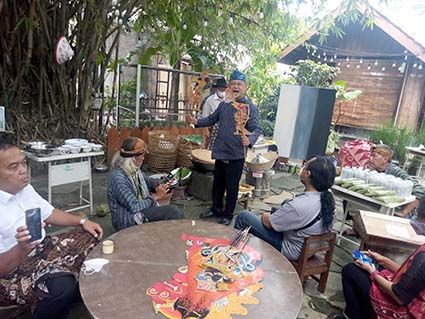 Di Hari Ibu, Dongeng Relief Borobudur Diperdengarkan