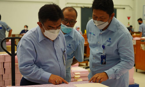 CHT Berlaku Awal 2022, Bea Cukai Siapkan 15 Juta Lembar Pita Cukai.jpg