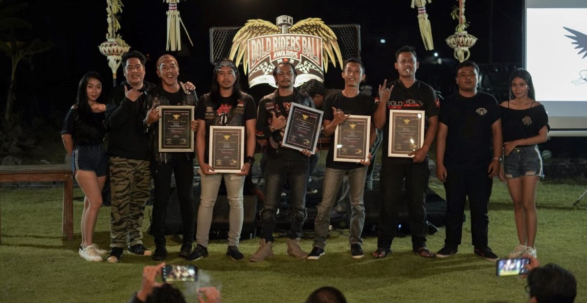 Bold Riders Bali memberikan penghargaan kepada klub-klub motor