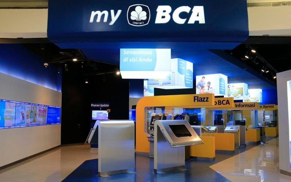 myBCA menjadi layanan pertama di BCA yang biaya transfernya kini hanya Rp 2.500 per transaksi mulai hari ini, Jumat (24/12/2021). 