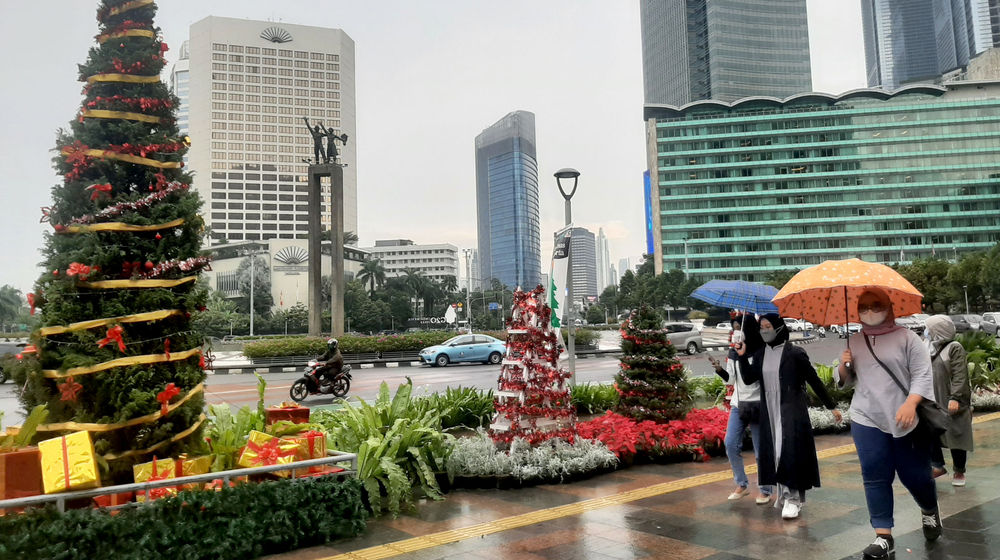 Ornamen Natal Hiasi Jakarta .jpg