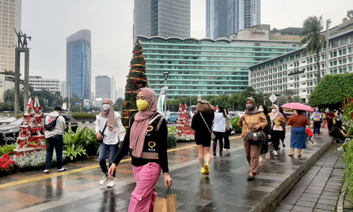 Ornamen Natal Hiasi Jakarta .jpg