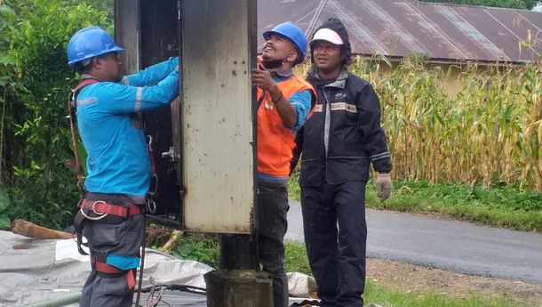 Gardu PLN CR 002 di Wae Mbeleng Desa Benteng Kuwu Terbakar, Warga Panik