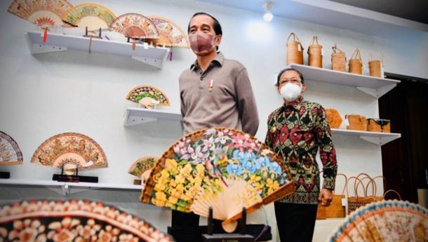 Tinjau Pameran IKM Bali Bangkit, Presiden Jokowi  Puji Produk Pengrajin Bali